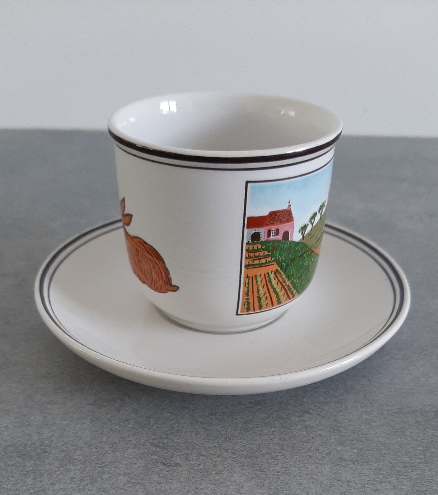 Villeroy & Boch design Naif kop en schotel landschap haas, Huis en Inrichting, Ophalen of Verzenden, Zo goed als nieuw, Overige stijlen