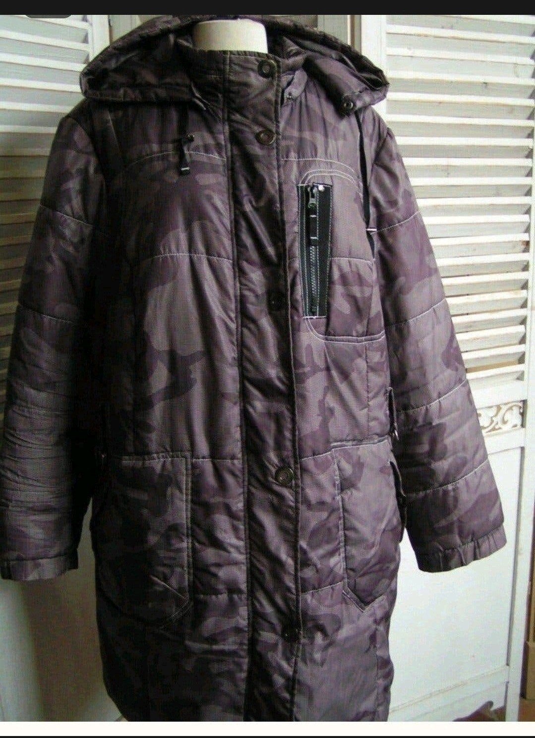 Aangenaam najaar en winterjas van Ulla Popken. 48 50 
. De j, Ulla Popken, Ophalen of Verzenden, Zo goed als nieuw, Maat 46/48 (XL) of groter