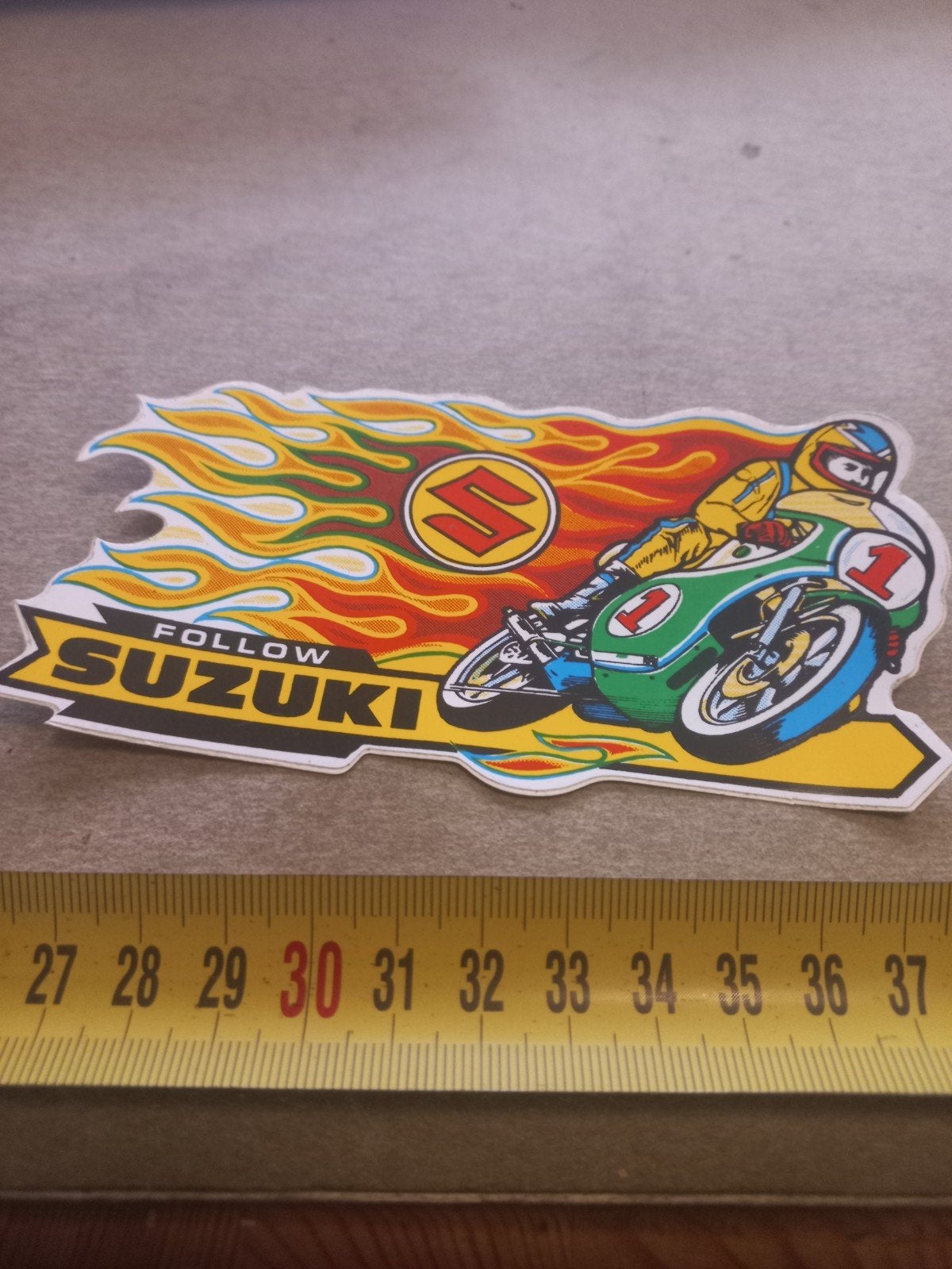 Vintage Suzuki Motorfiets Sticker - "Follow Suzuki", Ophalen of Verzenden, Nieuw, Auto of Motor
