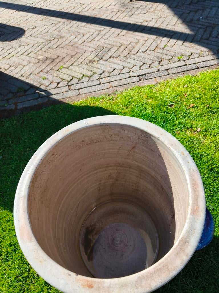 Grote terracotta bloempot met handvatten, Tuin en Terras, Bloempotten, Gebruikt, Rond, Ophalen of Verzenden, Minder dan 40 cm