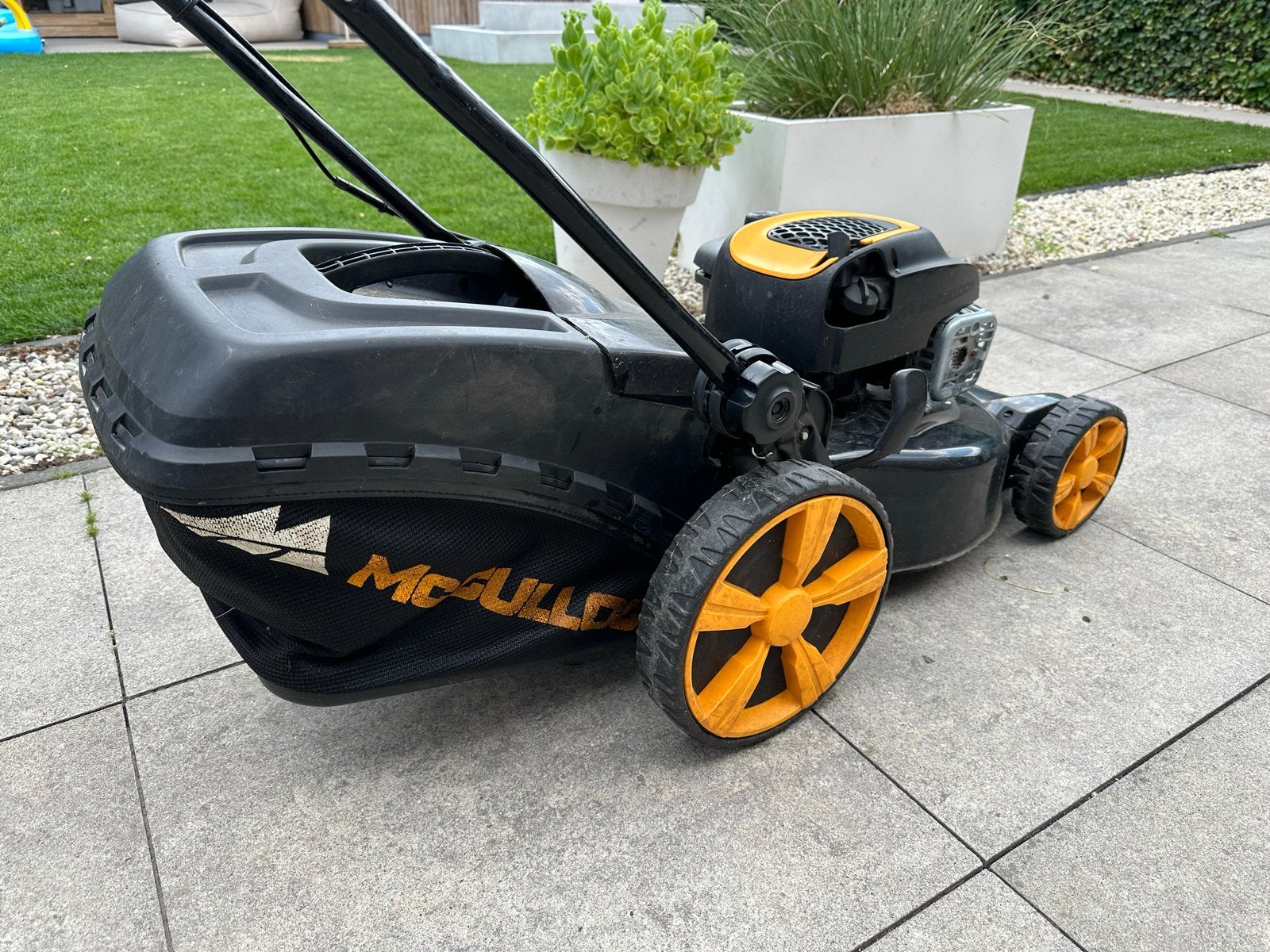 McCulloch M46-125R Benzine Grasmaaier 46 cm, Ophalen, Gebruikt, 40 t/m 49 cm, Benzine-grasmaaier