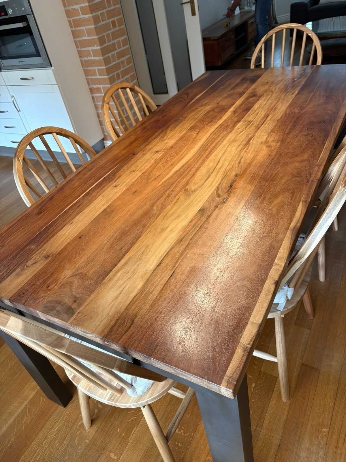 Henders & Hazel eettafel, Ophalen, Gebruikt, 4 tot 6 stoelen
