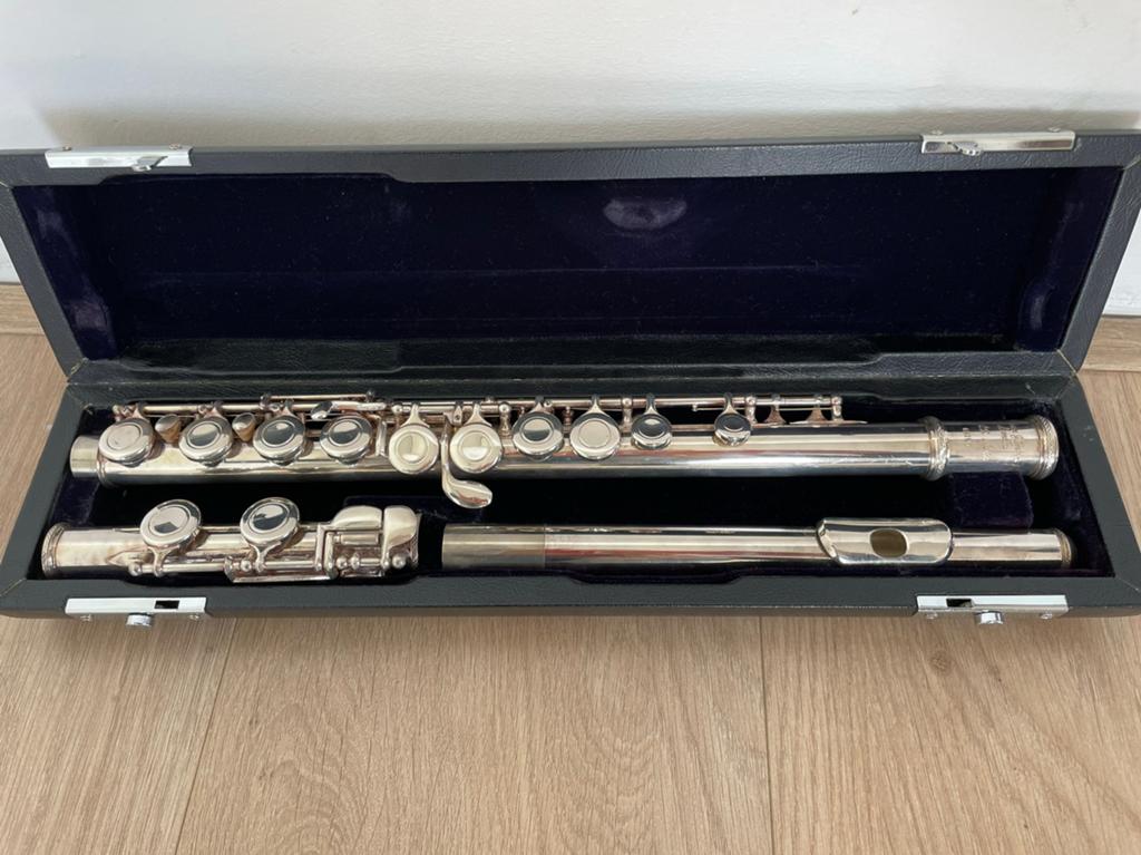 Zilveren Trevor J. James dwarsfluit in koffer met tas, Muziek en Instrumenten, Blaasinstrumenten | Dwarsfluiten en Piccolo's, Ophalen of Verzenden