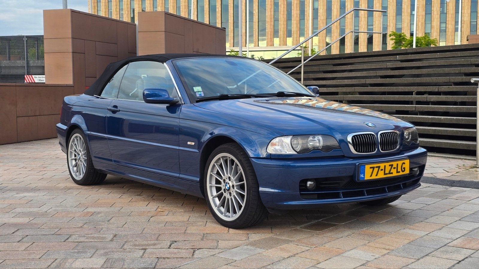 BMW 3-Serie E46 323ci Cabriolet AUT 2000 Blauw nw APK, Automaat, Achterwielaandrijving, 2494 cc, Cabriolet