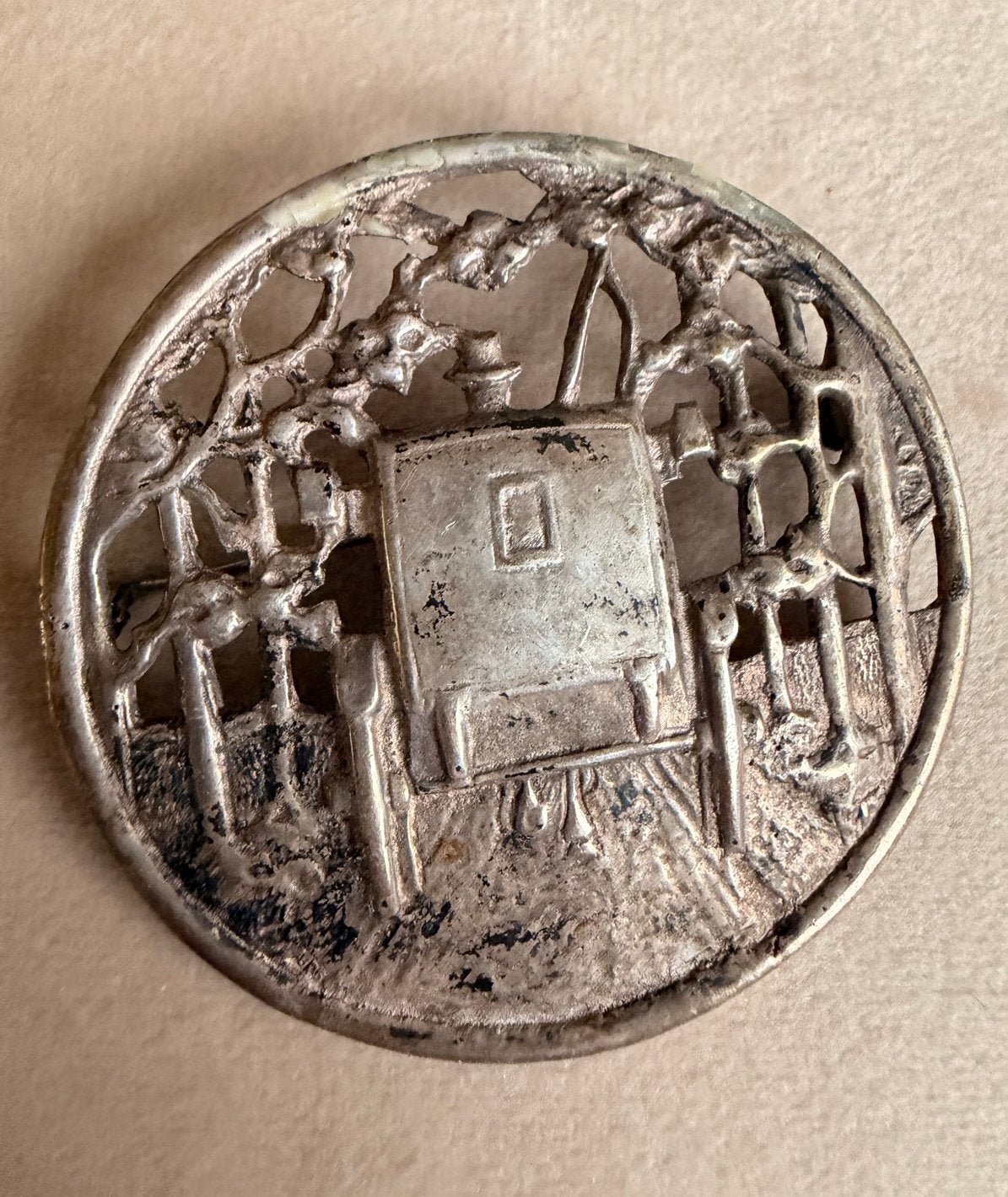 Antieke Zilveren Broche met koets met paard zwaardje gekeurd, Verzenden, Zilver