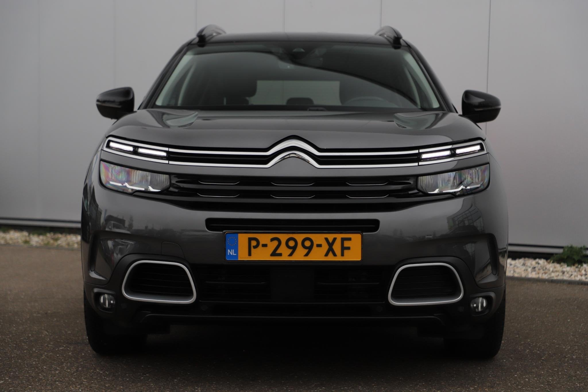 Citroen C5 Aircross 1.6 Plug-in Hybrid 225 Business Plus Aut, Gebruikt, 4 cilinders, Met garantie (alle), Alcantara