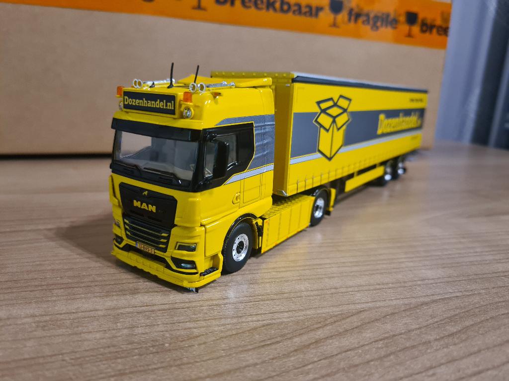 Barneveldse Dozenhandel, MAN TGX, Hobby en Vrije tijd, Modelauto's | 1:50, Ophalen of Verzenden, Nieuw, Bus of Vrachtwagen, Wsi