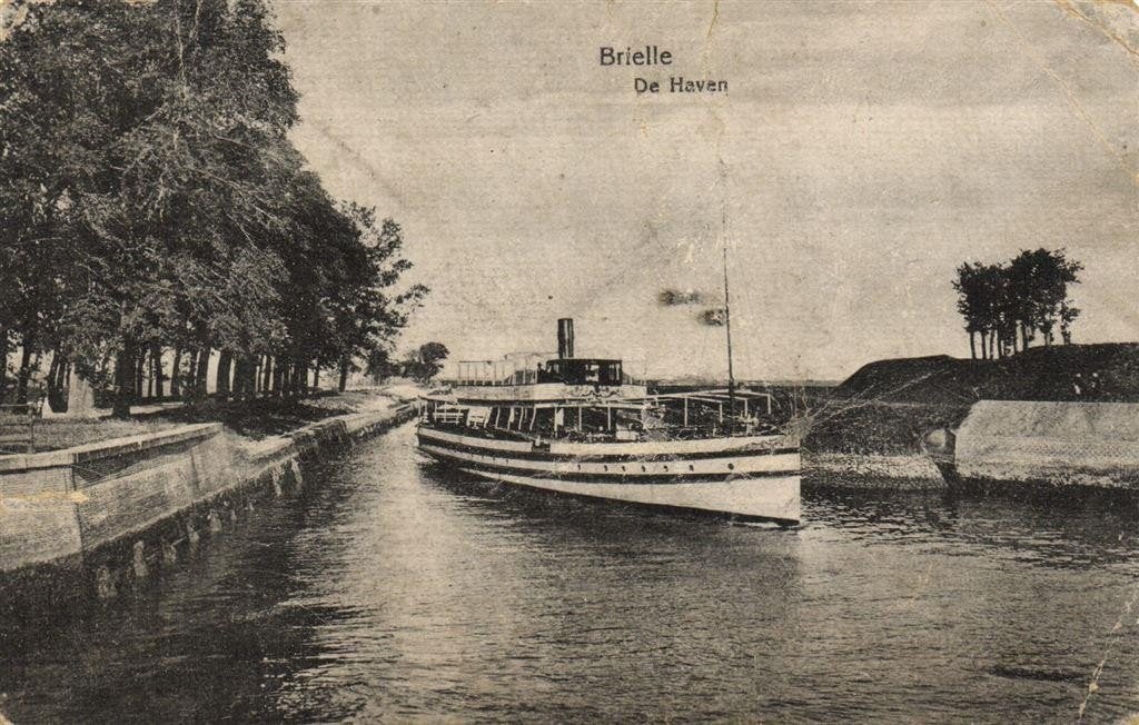 Brielle, De Haven - B-keus - 193? gelopen, Verzamelen, Ophalen of Verzenden, 1920 tot 1940, Gelopen, Zuid-Holland