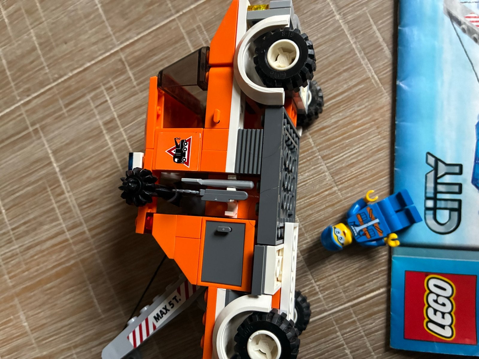 LEGO City Takelwagen 7638 met minifiguur en instructies, Ophalen of Verzenden, Gebruikt