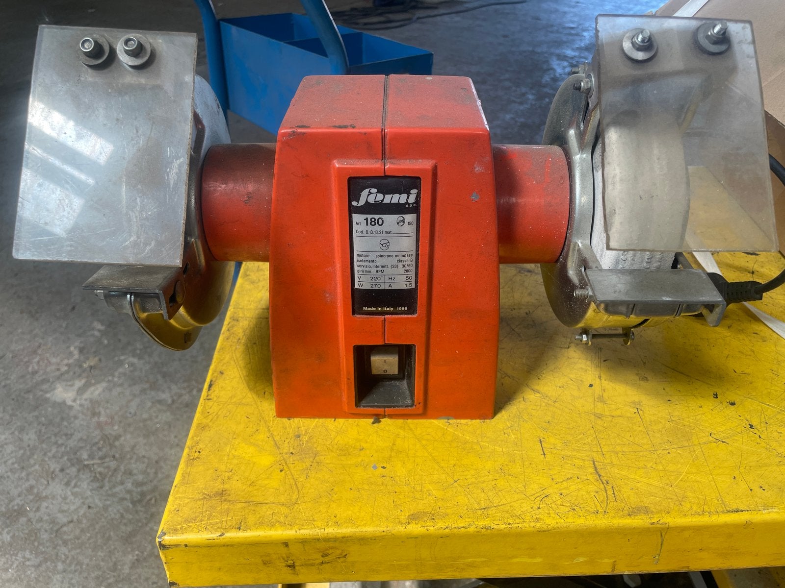 Femi 180 Werkbankslijpmachine - 270W, 1986, Doe-het-zelf en Verbouw, Gereedschap | Slijpmachines, Ophalen, Gebruikt, Minder dan 700 watt