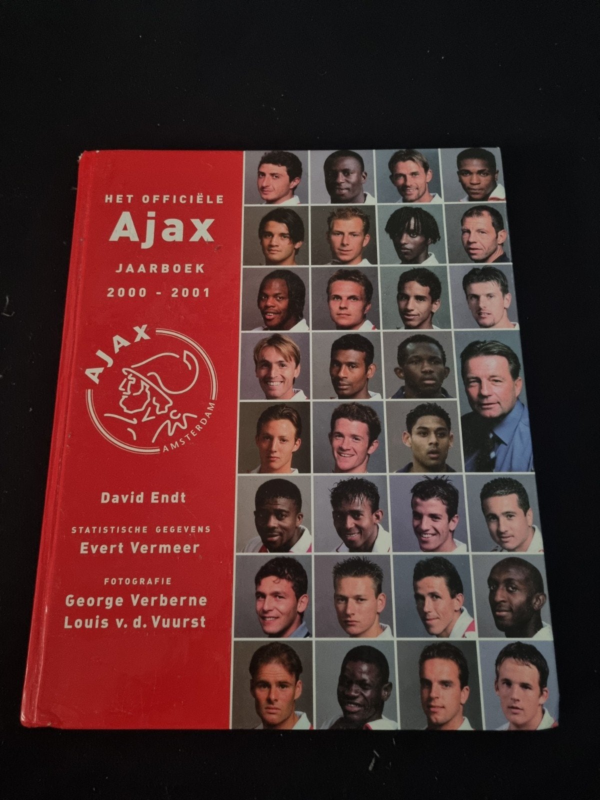 Ajax Jaarboek 2000-2001 - Officieel, Ophalen