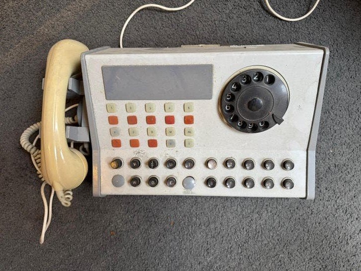 Oude telefoon centrale, Ophalen of Verzenden, Analoge centrale