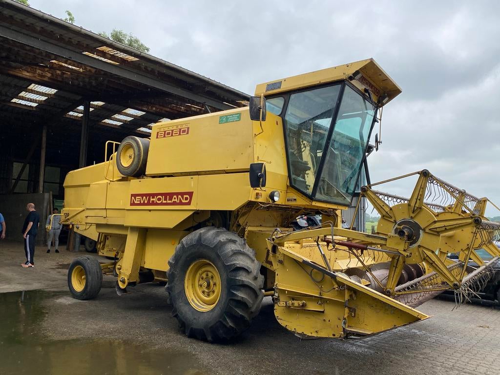 Gevraagd New Holland 8060 8070 8080 combine Maaidorser, Zakelijke goederen, Agrarisch | Werktuigen, Ophalen, Glastuinbouw, Oogstmachine