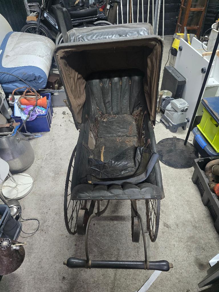 Antieke PATRIA Kinderwagen / Poppenwagen, Antiek en Kunst, Ophalen