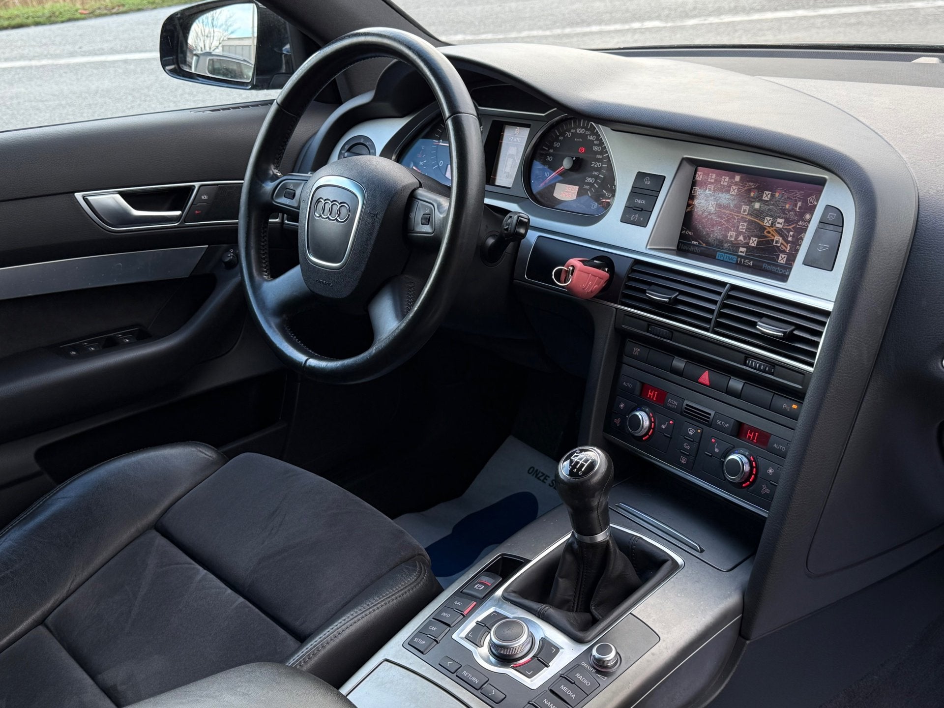 Audi A6 Avant 2.7 TDI - STOEL VERW - XENON - ALCANTARA / LED, Voorwielaandrijving, Gebruikt, 197 €/maand, 2698 cc