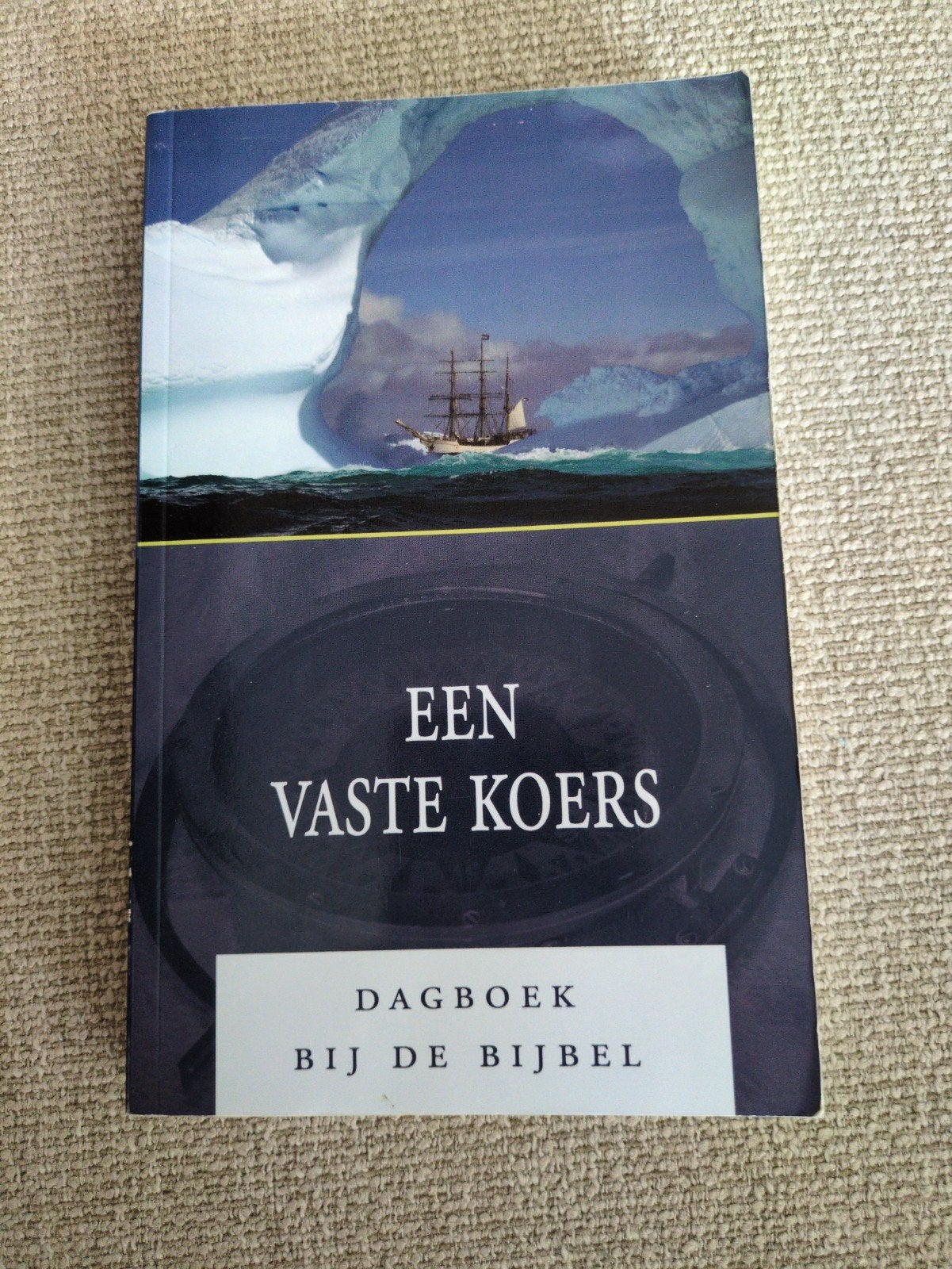 Bijbels dqgboek Een vaste koers 18+, Ophalen of Verzenden, Zo goed als nieuw, Christendom | Protestants, Diverse auteurs