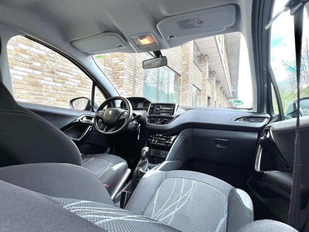 Peugeot 208 Exclusive | Airco | Blueth. | Park. Sens | NAP✅, Voorwielaandrijving, Stof, 1199 cc, Origineel Nederlands