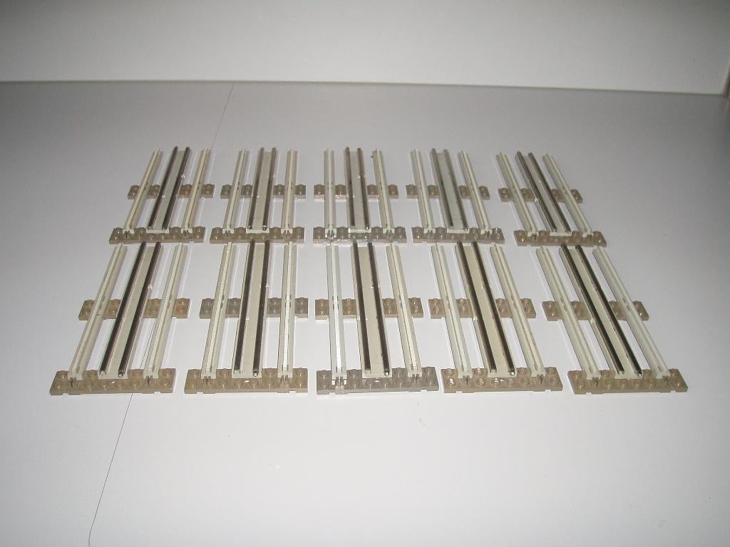 10 LEGO 12 volt Rails Recht GRIJS in zeer goede staat!., Gebruikt, Overige thema's, Lego, Ophalen of Verzenden