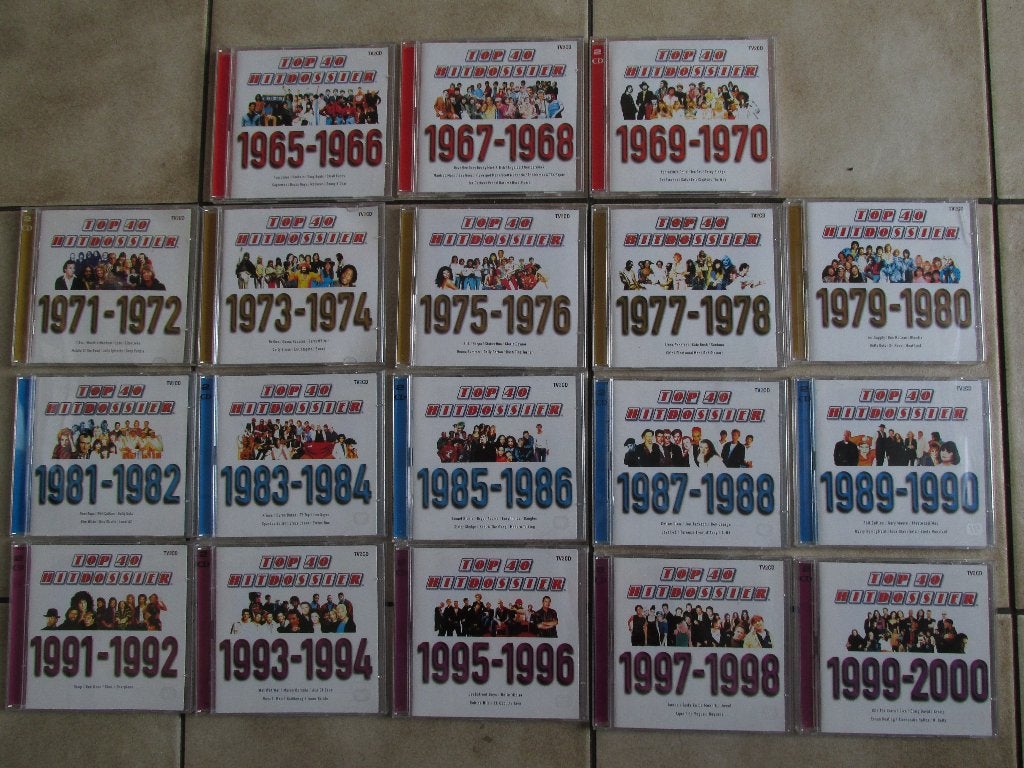 serie van 18 Top 40 Hitdossier  2CDs (CD-ROM, vier boeken), Cd's en Dvd's, Ophalen of Verzenden, Gebruikt, Pop, Verzamelalbum
