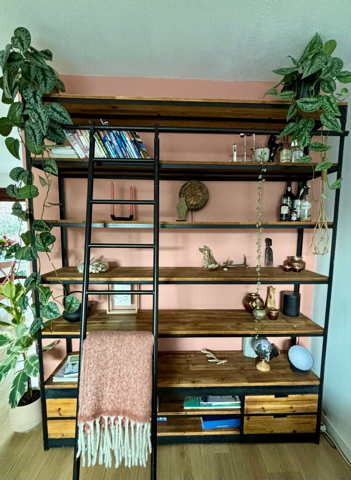 industriële vakkenkast / boekenkast met ladder, Ophalen, 200 cm of meer, 150 tot 200 cm, Zo goed als nieuw