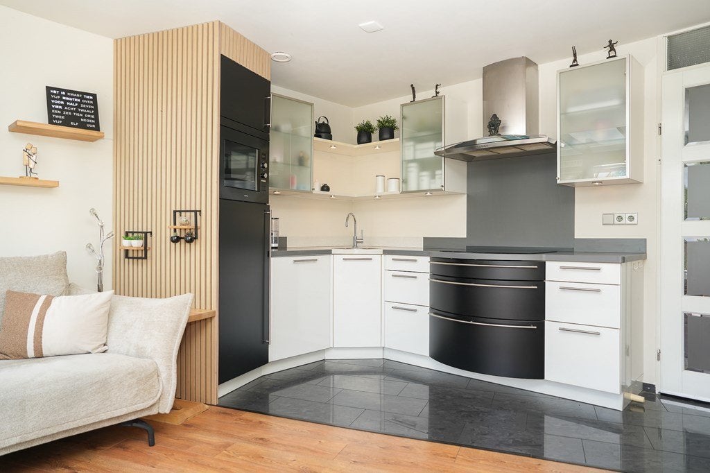 Complete moderne hoekkeuken incl. apparatuur - nette staat, Ophalen, Overige materialen, Wit, Hoekkeuken