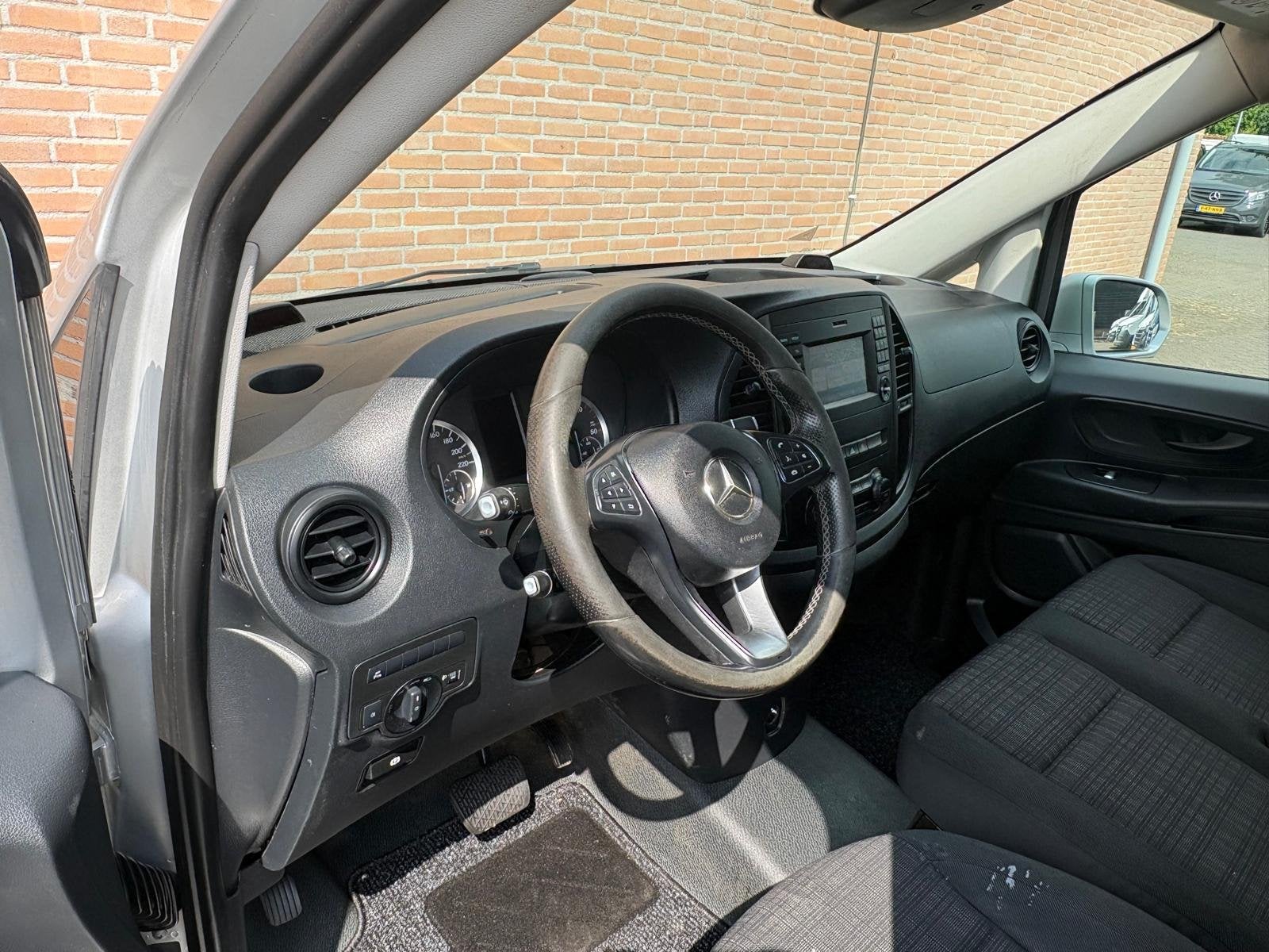Mercedes-Benz Vito 114CDI 136PK 7G-Tronic / Camera / Cruisec, Auto's, Bestelauto's, Automaat, Gebruikt, 4 cilinders, 2000 kg