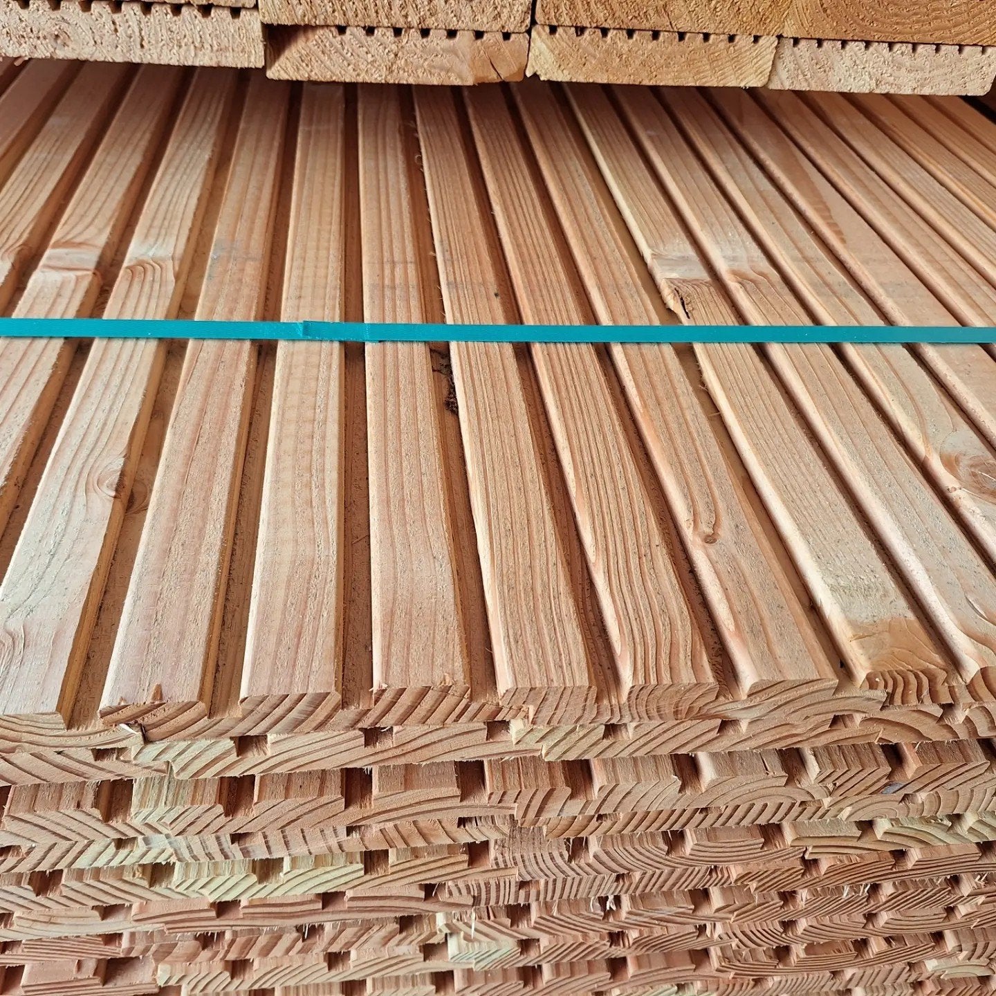 Douglas triple rhombus planken gevelbekleding deens rabat