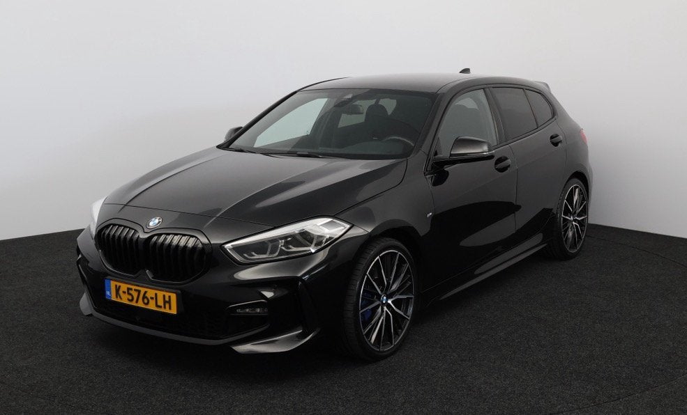 BMW 1-Serie 120i 178pk Aut 2021 Zwart