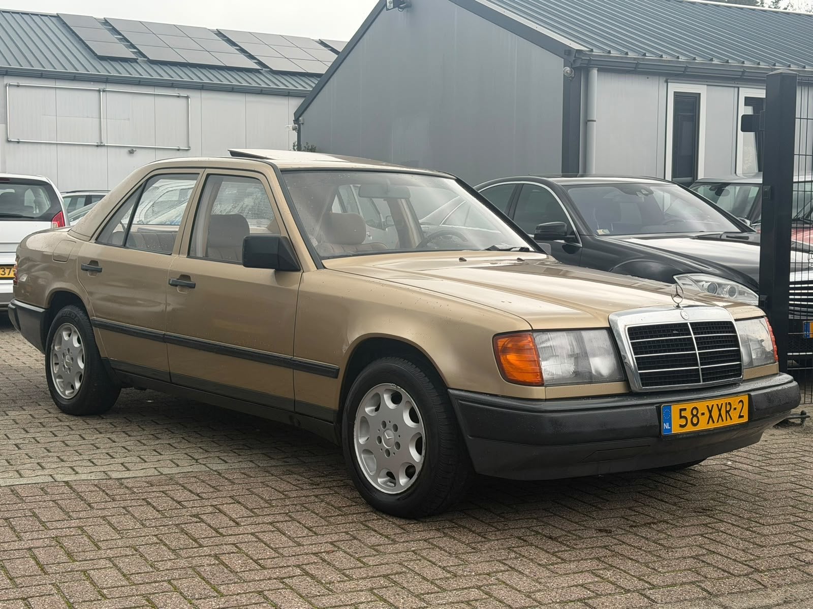 Mercedes-Benz 200-500 (W124) 260E Belastingvrij 6-Cilinder S, Auto's, Achterwielaandrijving, Gebruikt, 1340 kg, 2599 cc