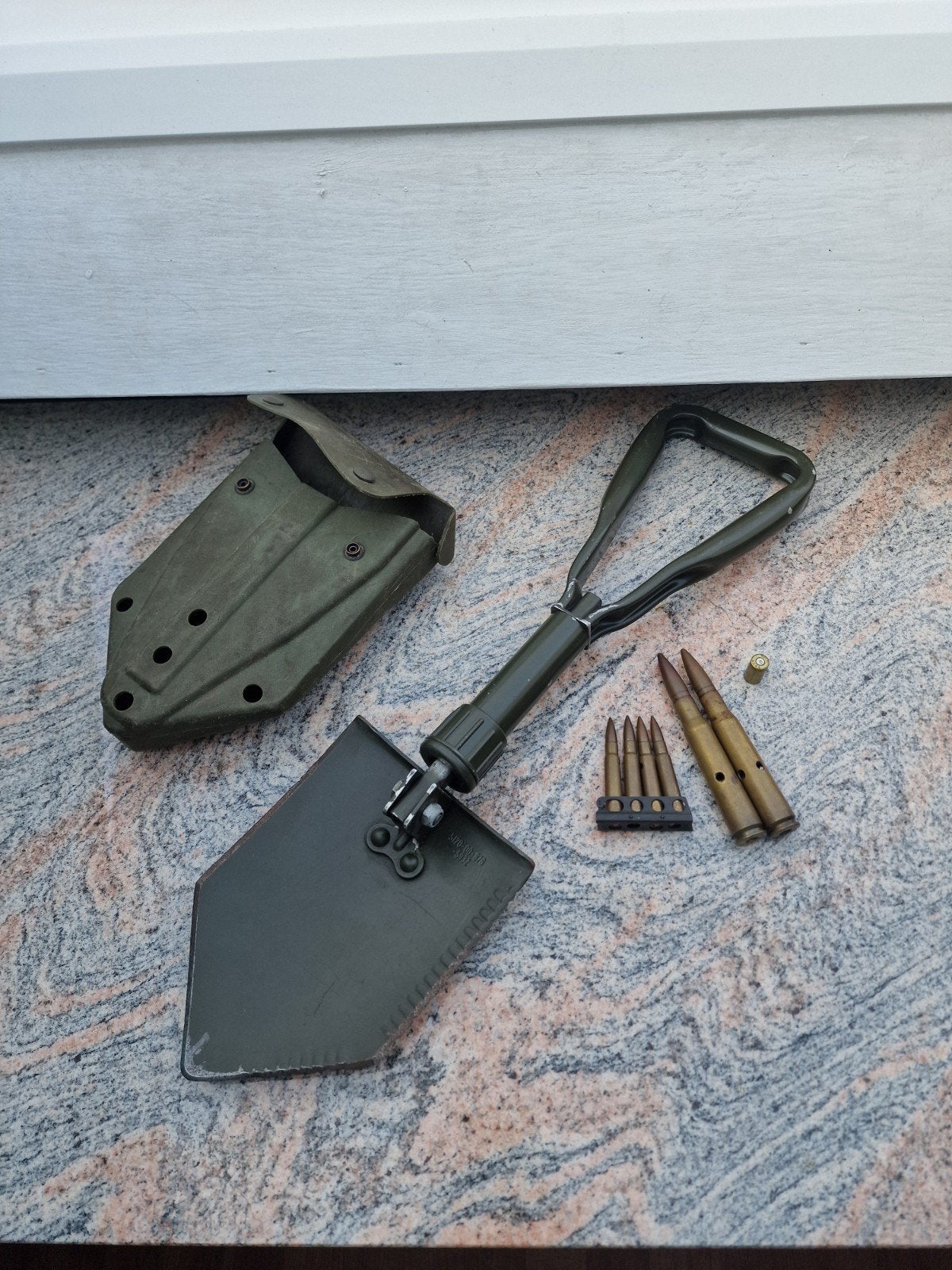 Originele Pioniersschep inklapbaar + dummy kogels, Ophalen of Verzenden, Landmacht, Overige typen