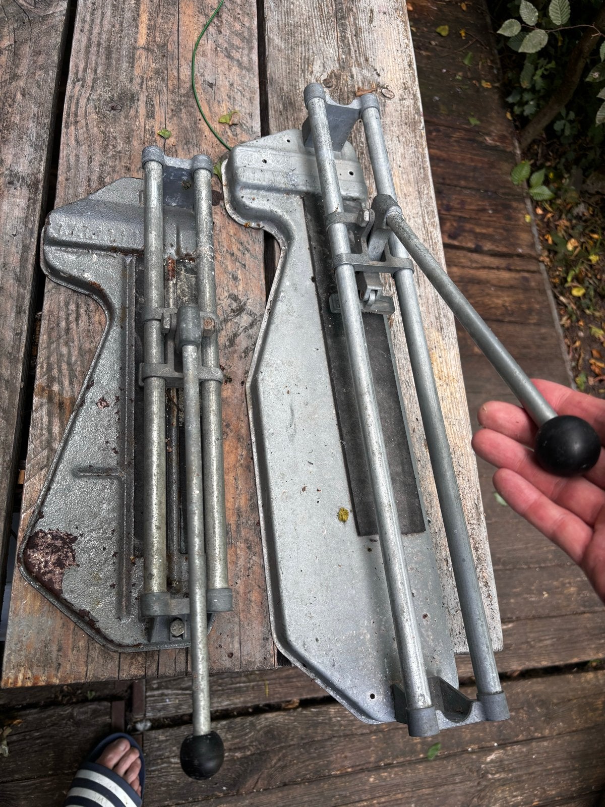 Tegelsnijders - 2 stuks, Ophalen of Verzenden, Gebruikt, Snijgereedschap, Overige merken