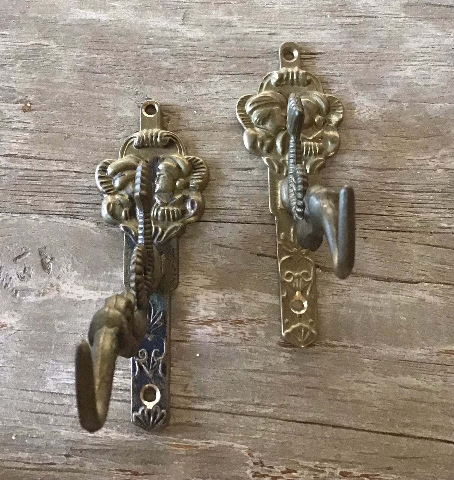 Messing wandhaken met draken, Ophalen, Wandhaken, Zo goed als nieuw, Minder dan 100 cm