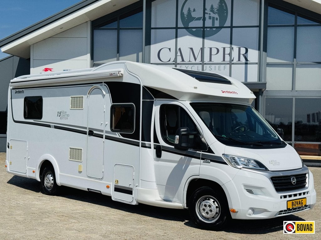 Dethleffs Globe4 7151 Limited Edition Queensbed Hefbed, Arist-Dethleffs-Straße 12, 88316 Isny im Allgäu, Duitsland, Luifel, Standaard zit