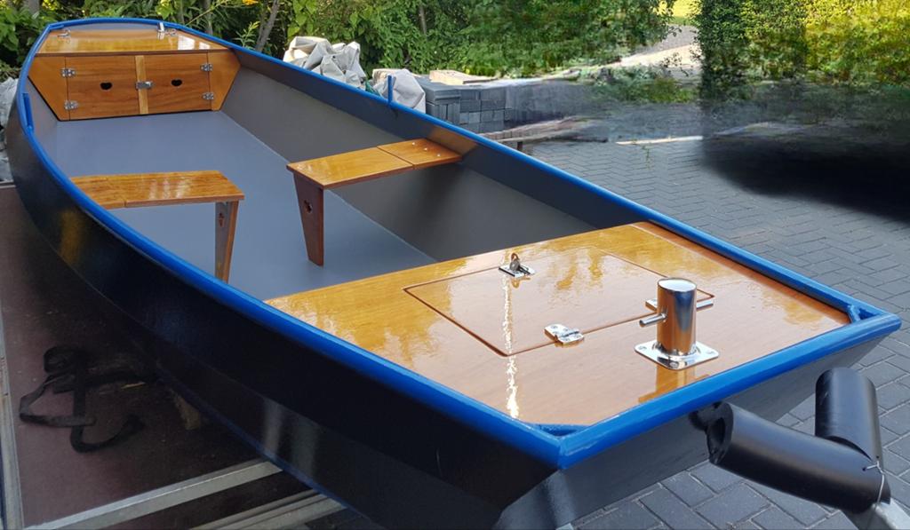 Stoere stalen vlet /sloep + Honda 5 PK 4-takt + trailer, Ophalen