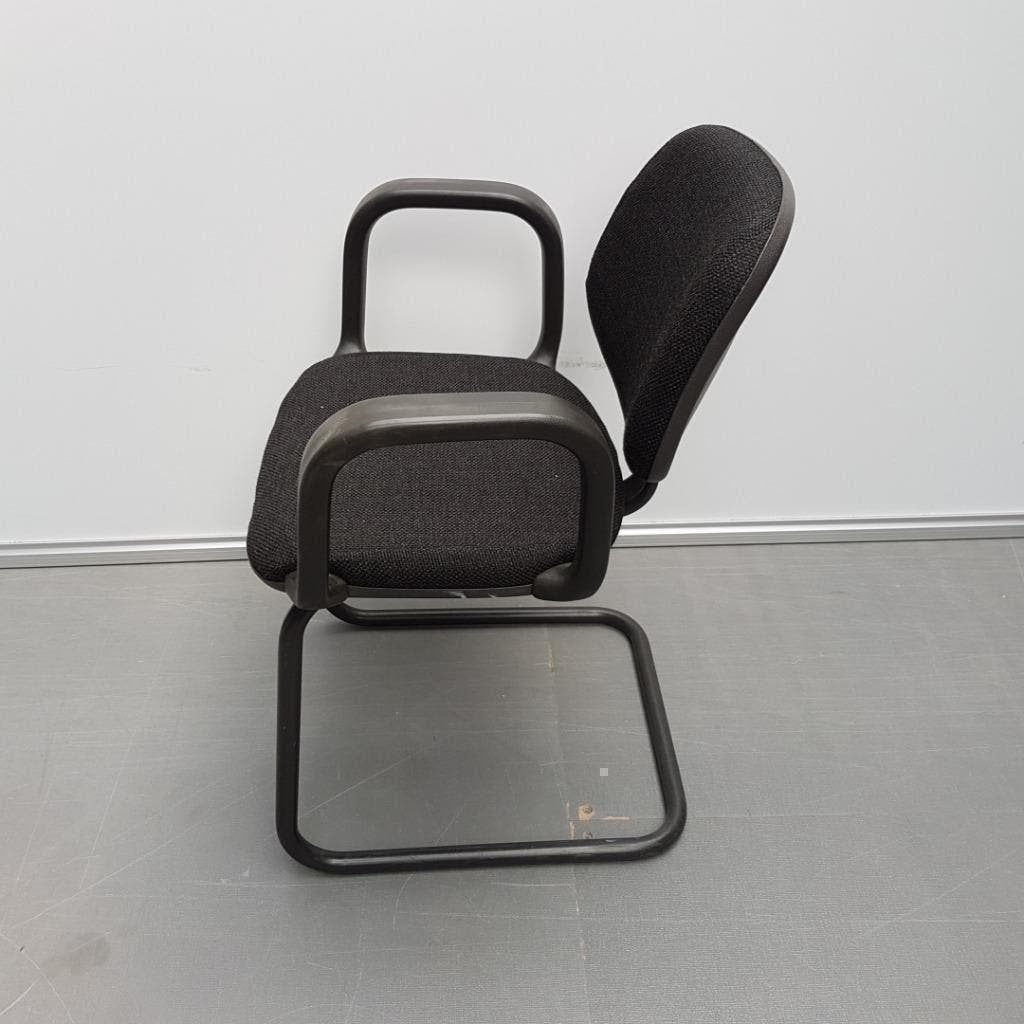 AHREND CIRKEL retro stoelen, vergaderstoel met nieuwe stof, Ophalen, Gebruikt, Twee, Zwart