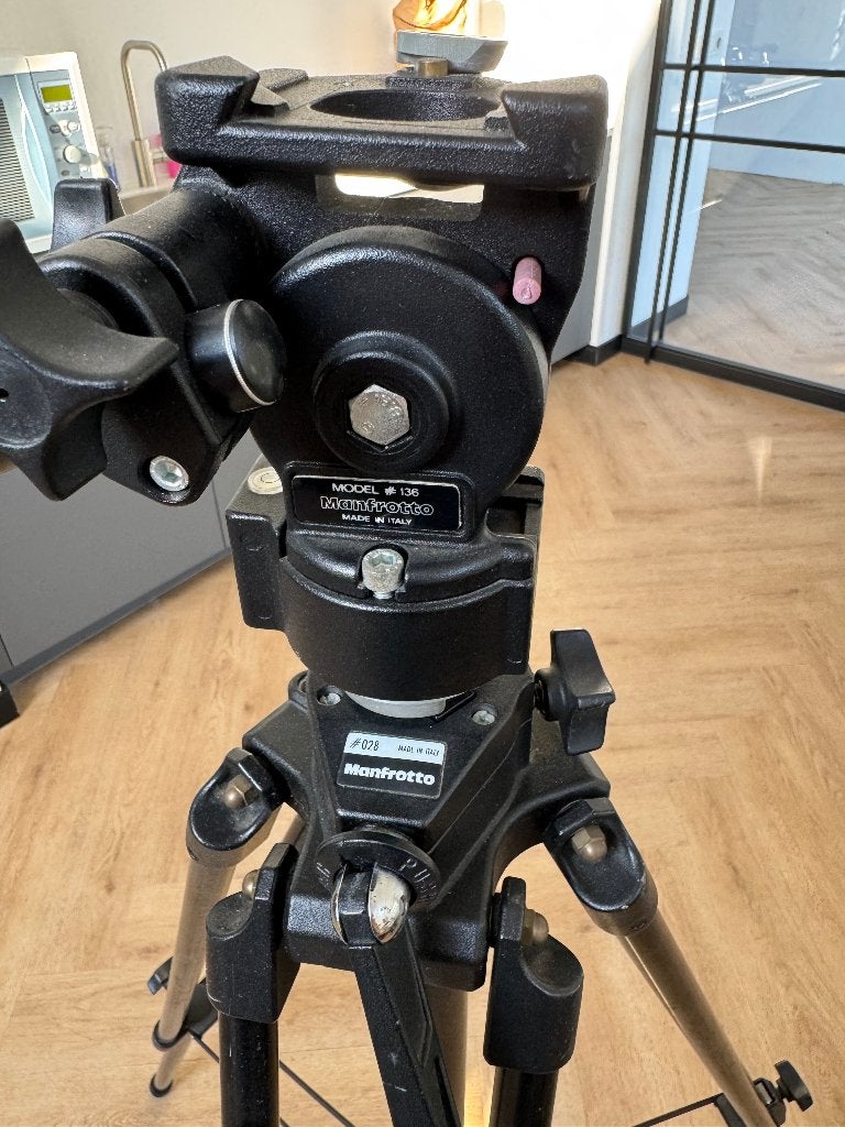 Manfrotto 028B statief met Manfrotto 136 kop en 3 platen, Ophalen, Gebruikt, 175 cm of meer, Driepoot