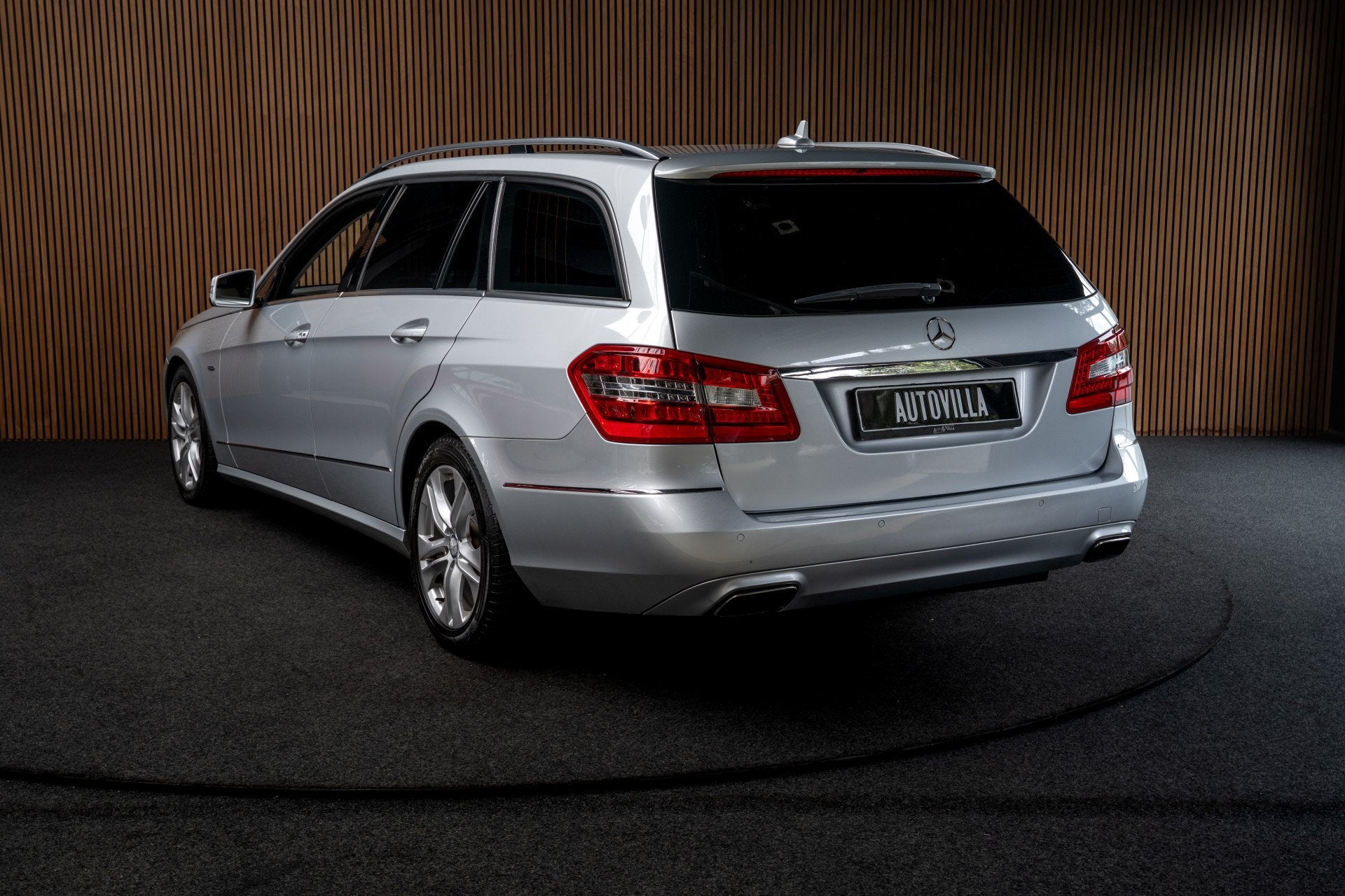 Mercedes-Benz E-Klasse Estate 200 CGI Leer Navi Xenon Climat, Euro 5, Gebruikt, 4 cilinders, 1796 cc