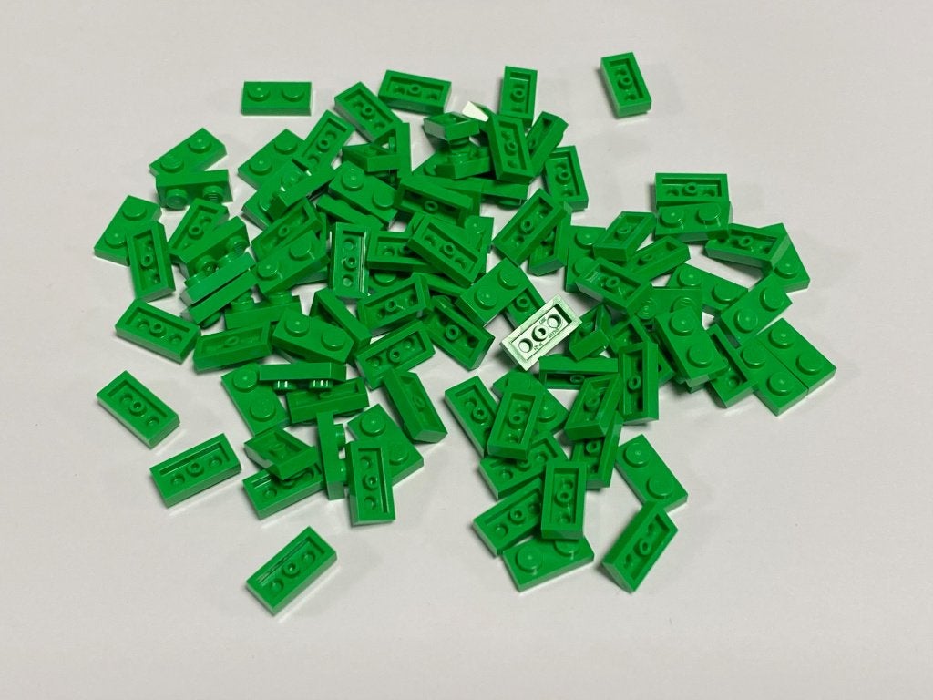 Partij 100x nieuwe 1x2 Lego plaatjes in diverse kleuren, Overige thema's, Lego, Nieuw, Ophalen of Verzenden