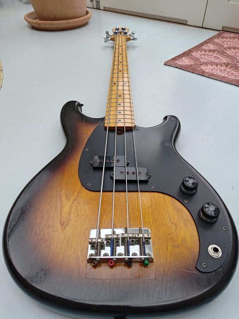 Ibanez Roadstar II (RB620) Basgitaar - 1983, Muziek en Instrumenten, Snaarinstrumenten | Gitaren | Bas, Ophalen, Gebruikt, Elektrisch