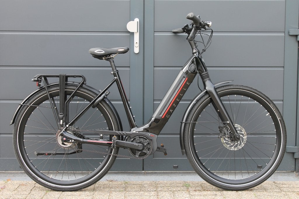 Gazelle Ultimate C5 10 mnd 1221 km dames lage instap maat 53, Ophalen, Zo goed als nieuw, 51 tot 55 cm, 50 km per accu of meer