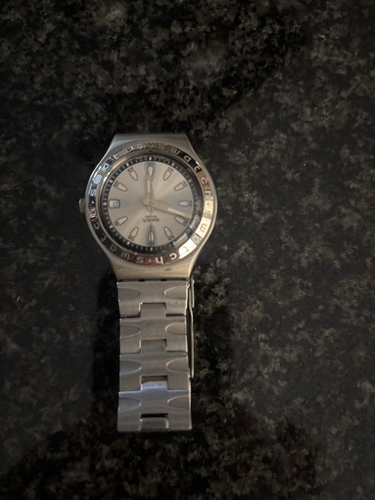 Stijlvol Swatch Polshorloge - Zilverkleurig Staal, Sieraden, Tassen en Uiterlijk, Horloges | Dames, Ophalen, Gebruikt, Staal, Polshorloge