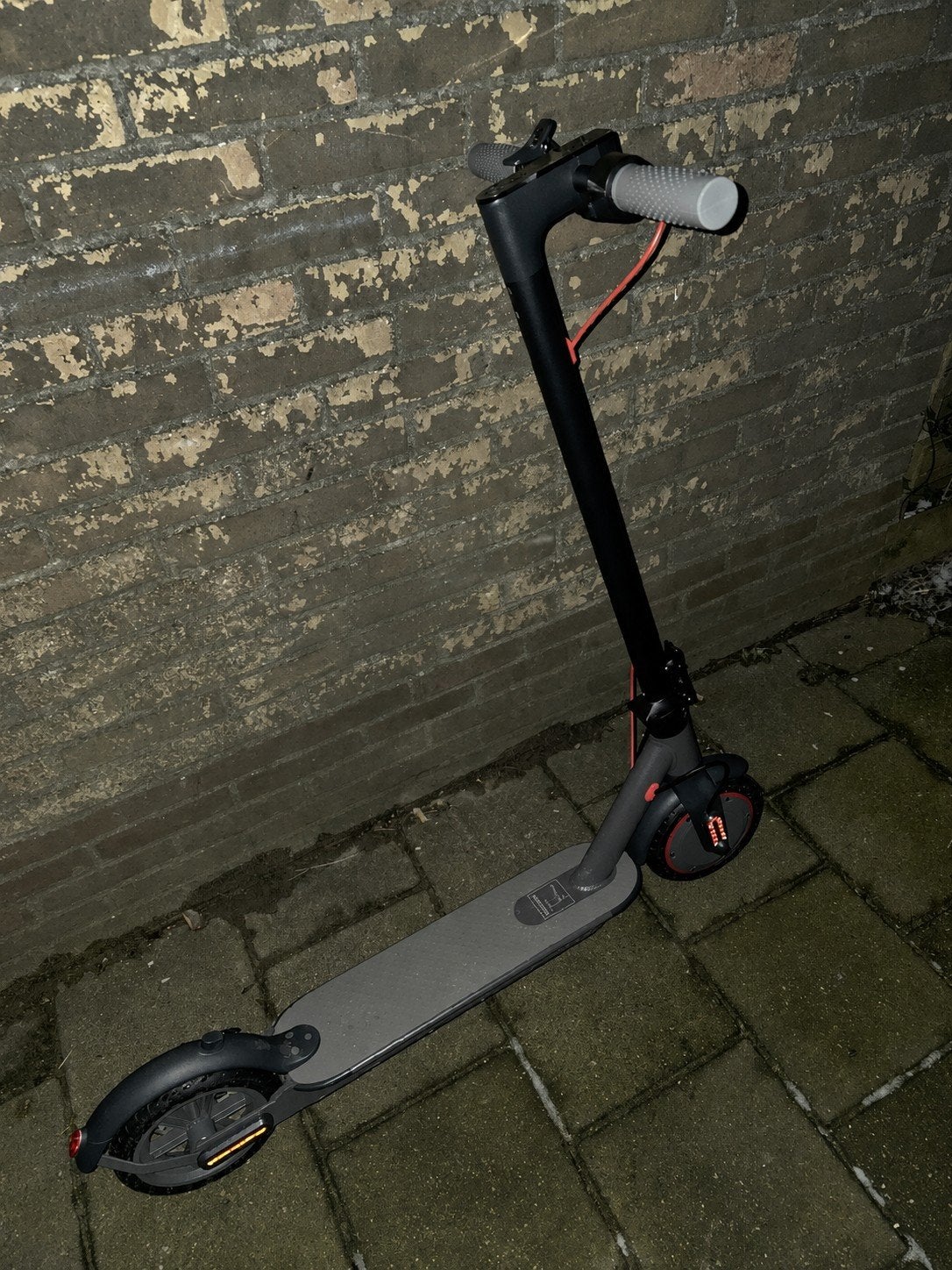 Elektrische step met nieuwe accu (1 maand oud), Fietsen en Brommers, Steps, Ophalen of Verzenden