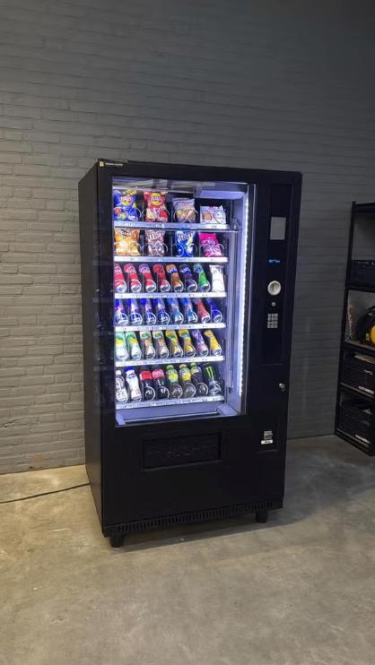 Vendo G-Snack 8 | Snack en drankautomaat | Vendingmachine, Ophalen, Vending Master, Info@vendingmaster.nl, Zo goed als nieuw