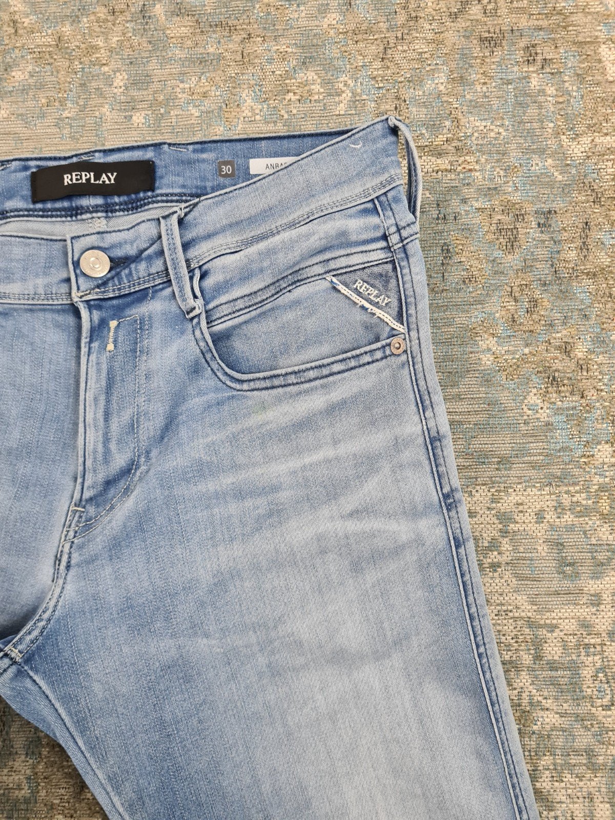 Replay ANBASS W30 L30 Slim STRETCH Bronno3030 Blauw

De jean, Blauw, Wolvenstraat 19, 1016EN, Amsterdam, W32 (confectie 46) of kleiner