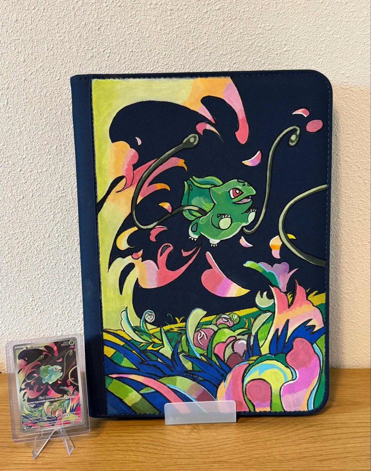 Handgeschilderde 9-pocket verzamelmap - Bulbasaur, Ophalen of Verzenden, Nieuw, Overige typen
