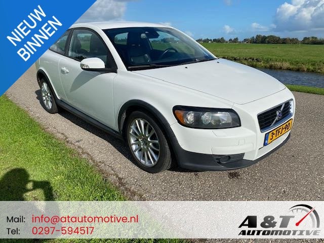 Volvo C30 2.0D Momentum Leder/2008/Nw apk/€1450,-, Auto's, Voorwielaandrijving, 136 pk, Gebruikt, Zwart