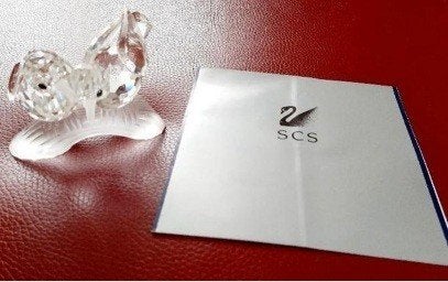 Swarovski tortelduiven jaarstuk 1989, Ophalen of Verzenden, Zo goed als nieuw, Figuurtje