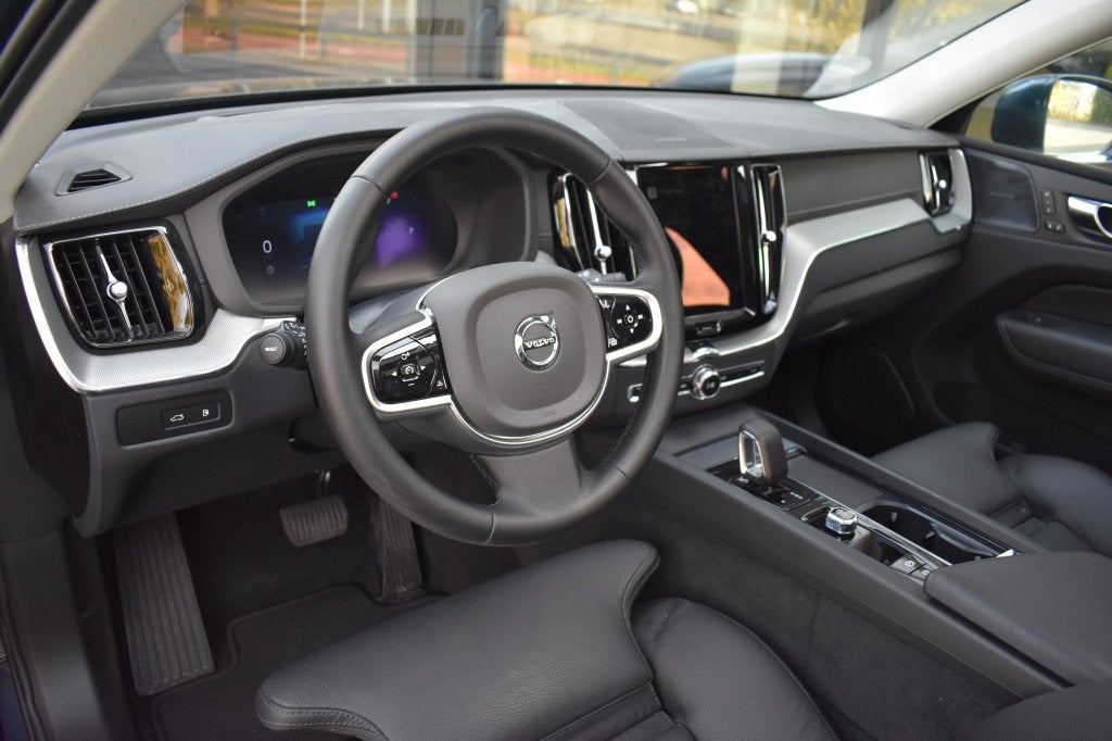 Volvo XC60 T8 455pk AWD Ultra Bright | Climate | 22'' | Schu, Auto's, Volvo, Automaat, Gebruikt, 4 cilinders, Blauw