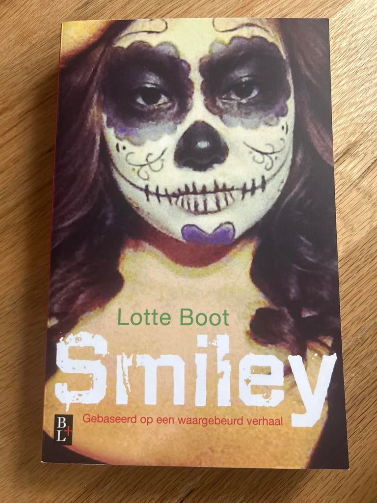 Smiley - Lotte Boot (Gebaseerd op waargebeurd verhaal), Boeken, Ophalen of Verzenden, Zo goed als nieuw