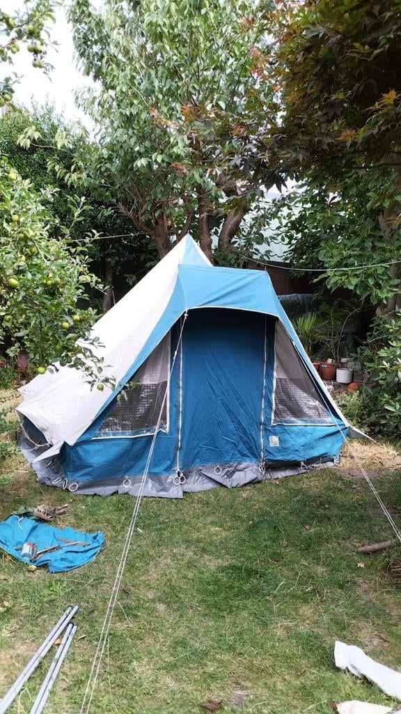 Leuke retro tent, waterdicht en ruim , stahoogte, Ophalen, Gebruikt, Tot en met 4